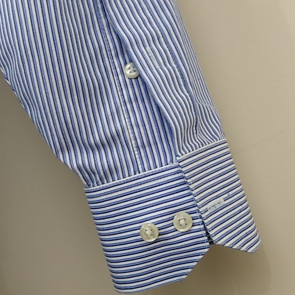 BOGO 🆓! ✴️Geoffrey Beene Fitted Blue Button Shirt - Picture 5 of 7